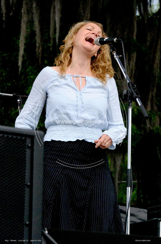 Trigger Hippy, Joan Osborne - April 21, 2012